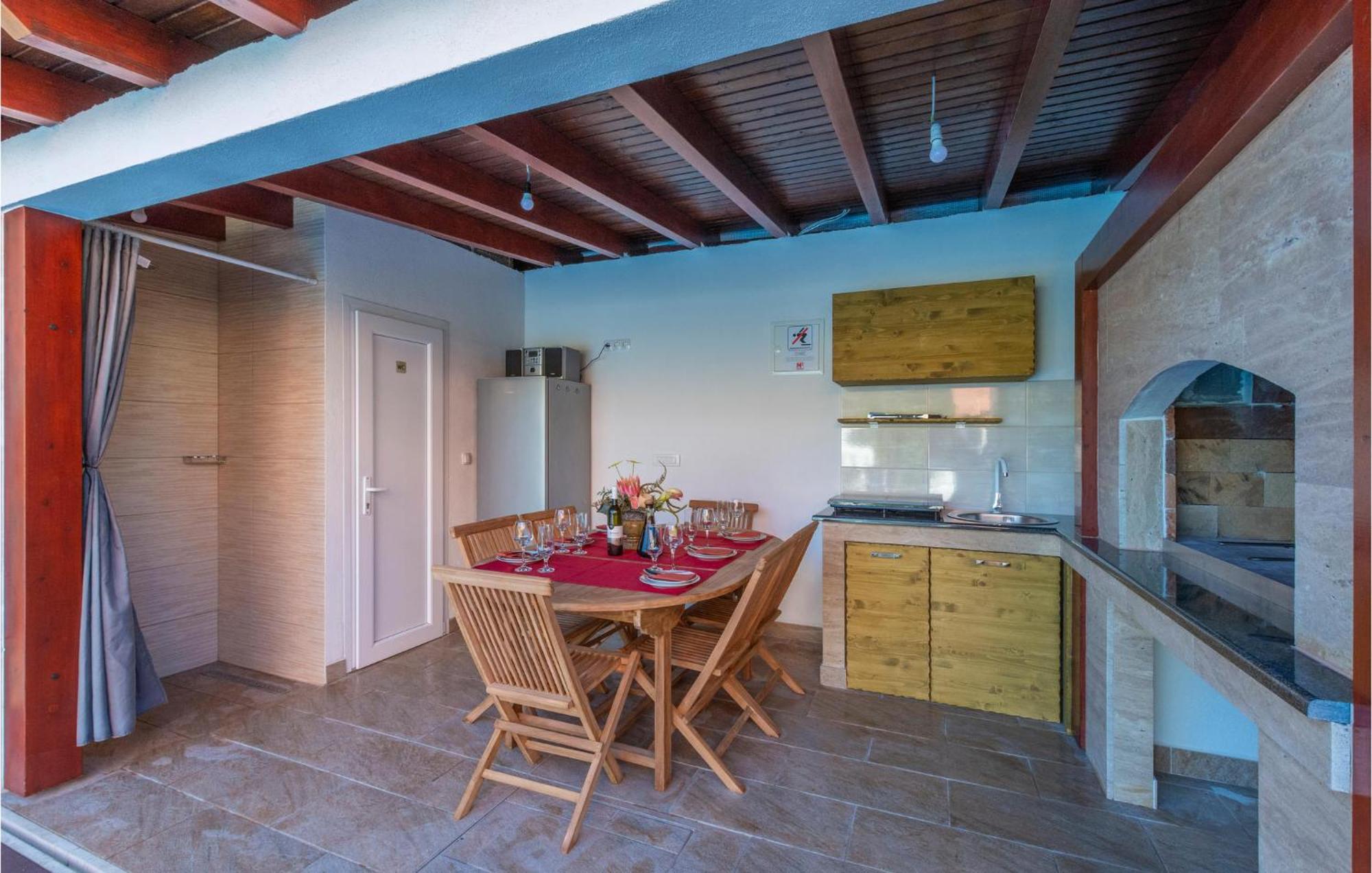 Nice Apartment In Plano With Kitchen ภายนอก รูปภาพ