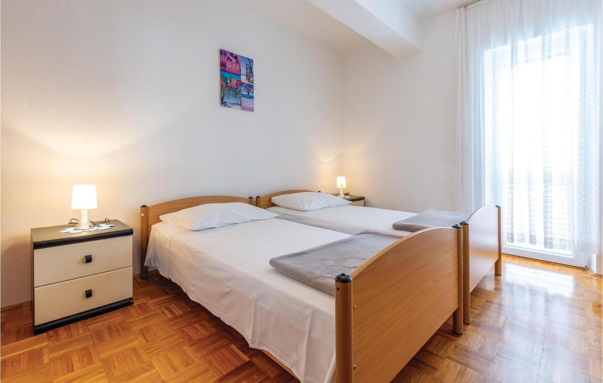 Nice Apartment In Plano With Kitchen ภายนอก รูปภาพ
