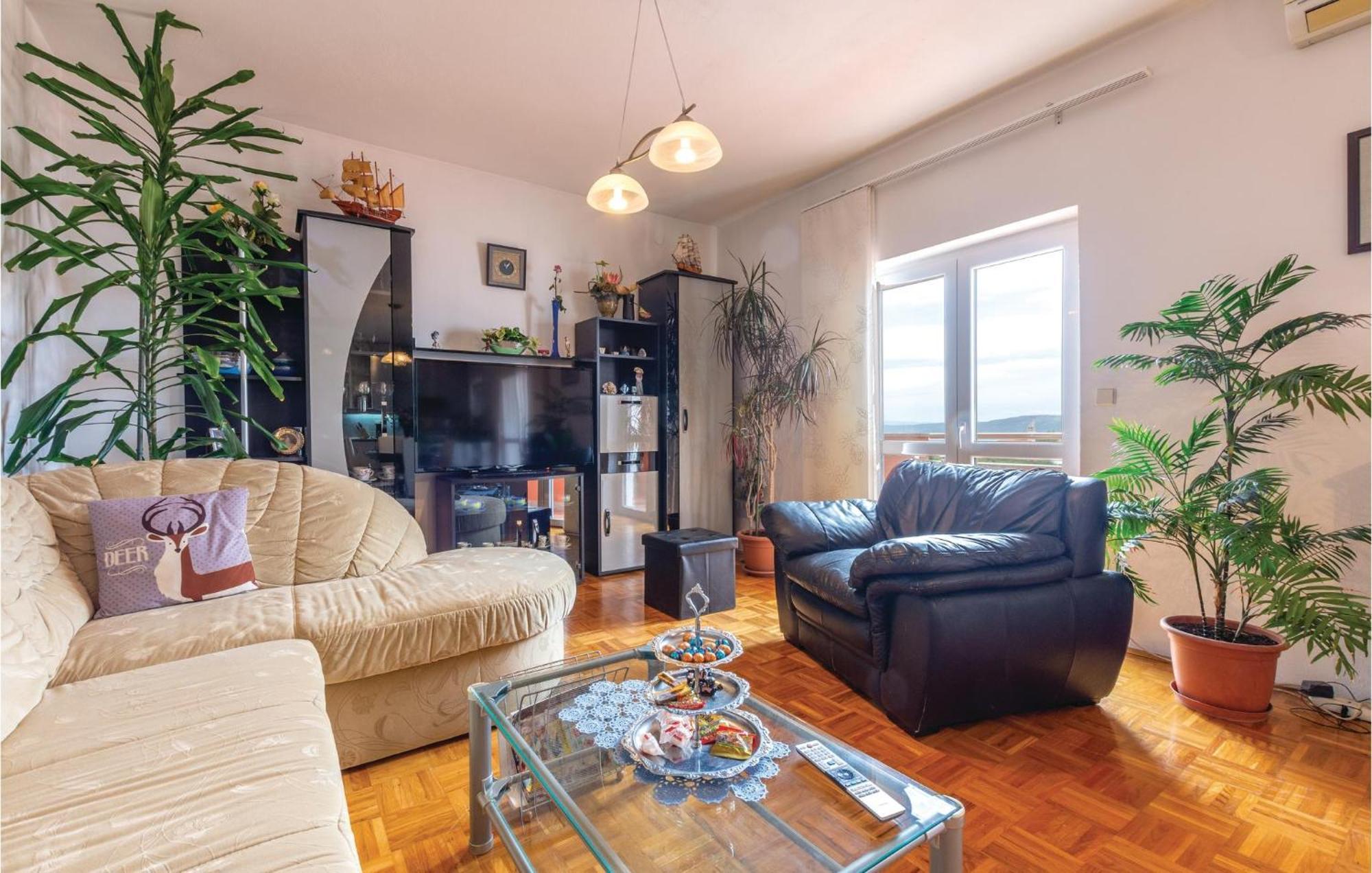 Nice Apartment In Plano With Kitchen ภายนอก รูปภาพ